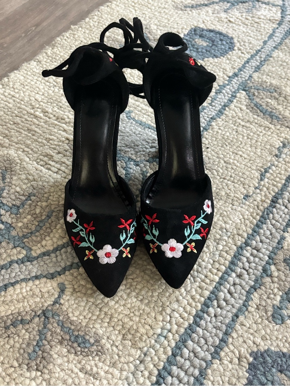 Black Embroidered Floral Pointed-Toe Lace Up Women's Heels